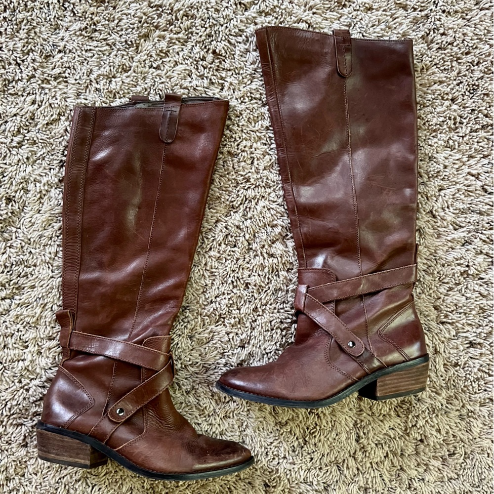 DV Dolce Vita Brown Leather Riding Boots Tall Buckles Women's Size 7 Heeled